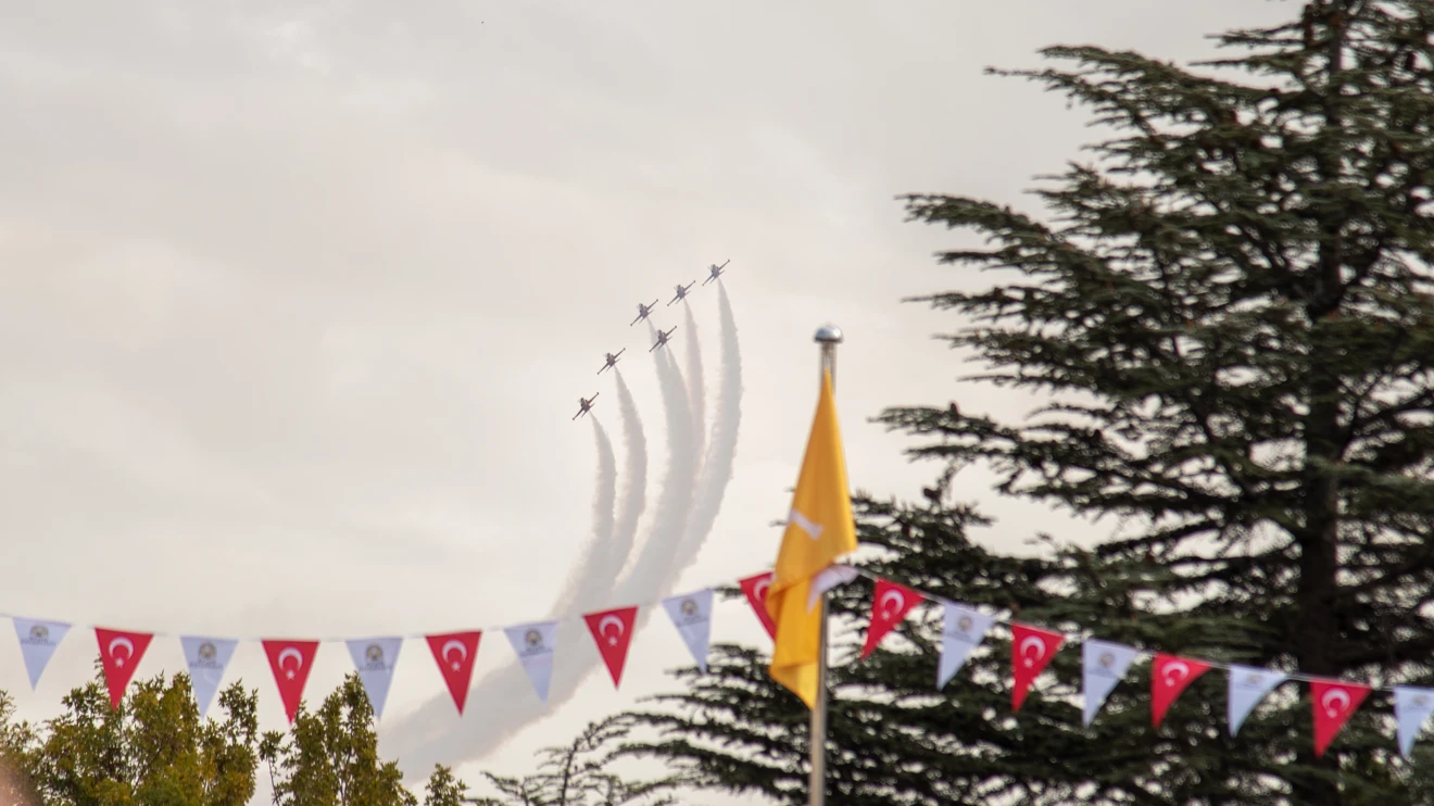 Selçuk Üniversitesinde Tanışma Şenliği renkli görüntülerle sona erdi